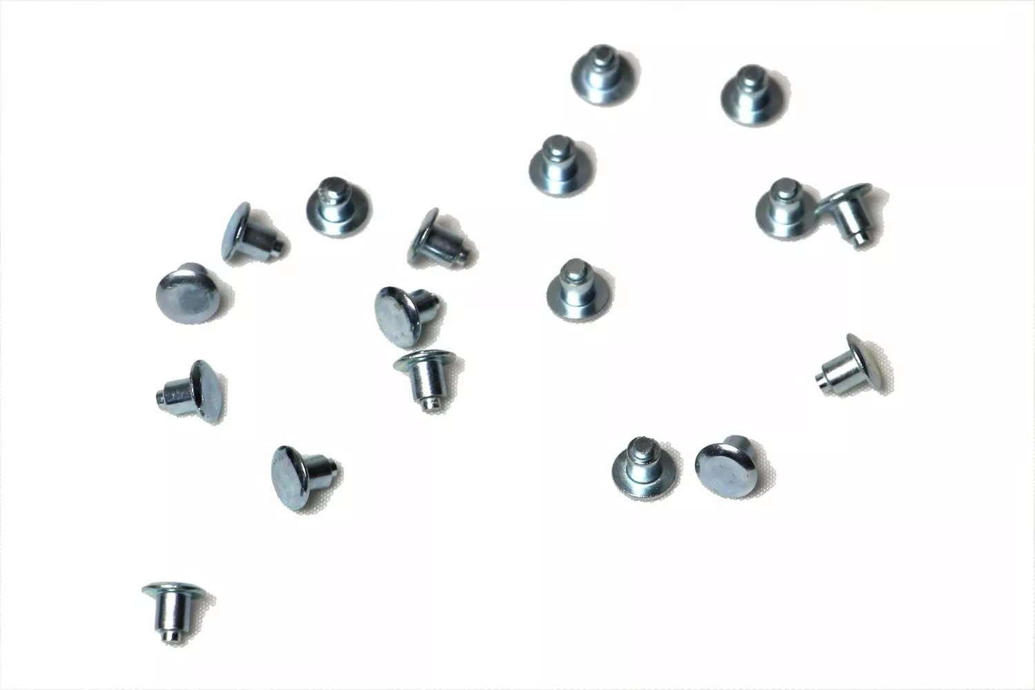 Schwalbe - Crampons De Rechange En Acier Pour Pneus Cloutés (X50) 3 Schwalbe - Crampons De Rechange En Acier Pour Pneus Cloutés (X50)